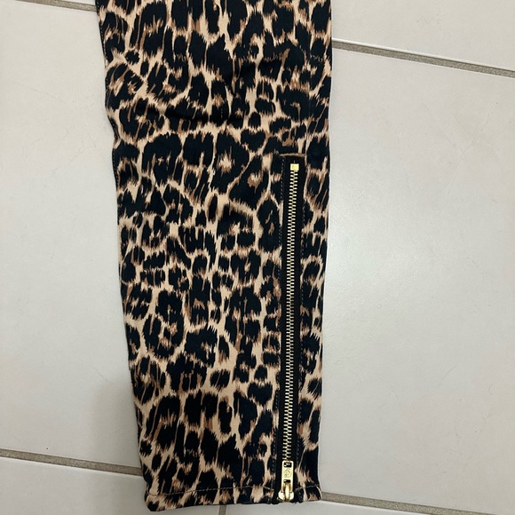 Juicy Couture Leopard Print Skinny Jeans - Picture 2 of 5